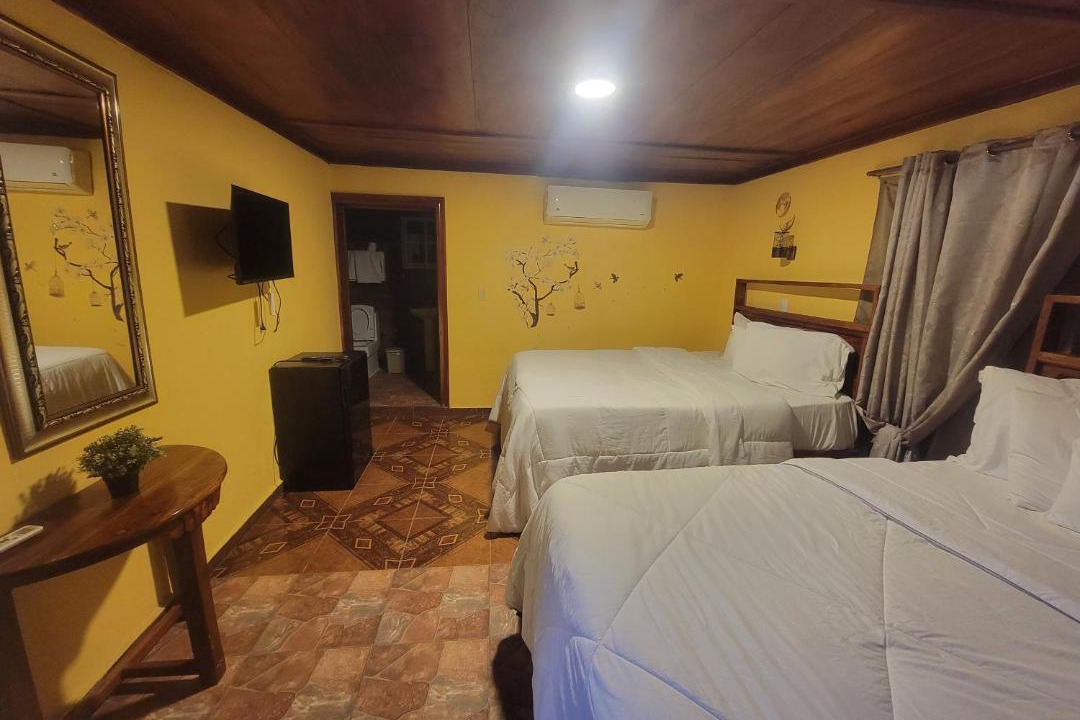 Paraiso Hotel | Hotel & Restaurante Paradeys
