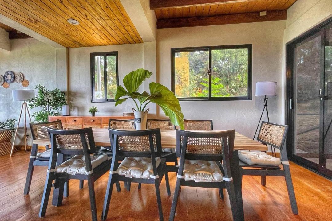 Jarabacoa Villa | Escpate al Bosque Villa Completa Piscina BBQ Hasta 12 Huspedes