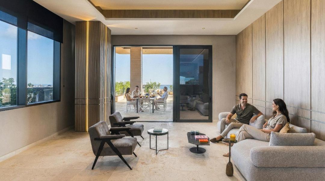 Yolanda Morales Apartment | BlueMall Luxury Suites in Piantini by Homeclub
