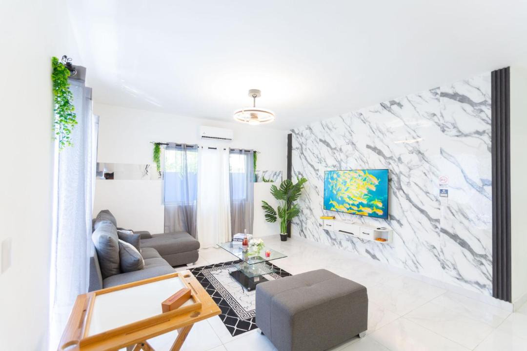 Barrio Las Yaguitas Villa | Crown 1