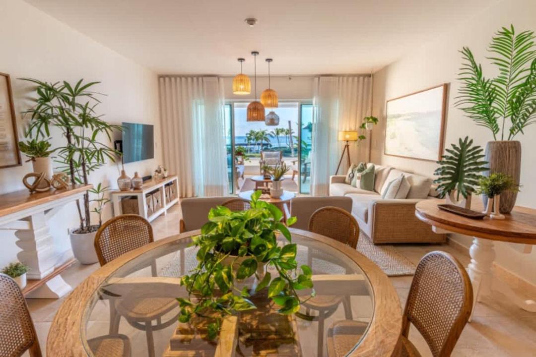 Cap Cana Marina Apartment | Beachfront 2BR Apartment in Punta Palmera