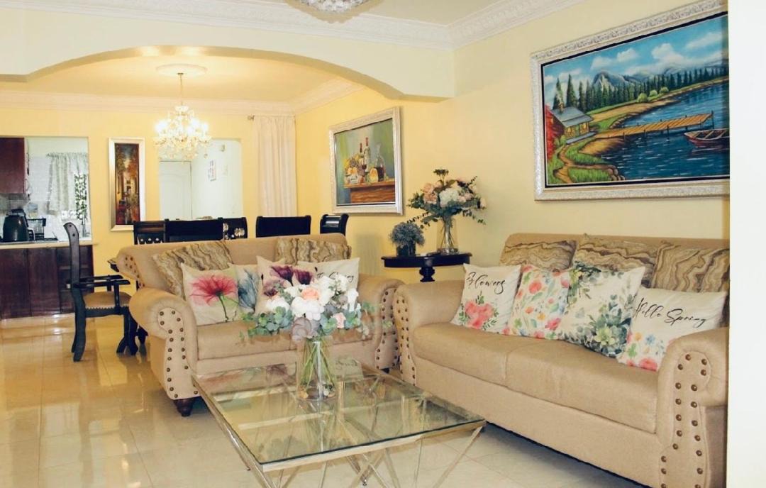 Prado Oriental Apartment | Confortable