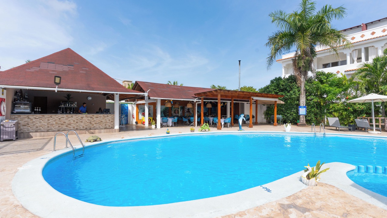 Photo of Others in Dominicus