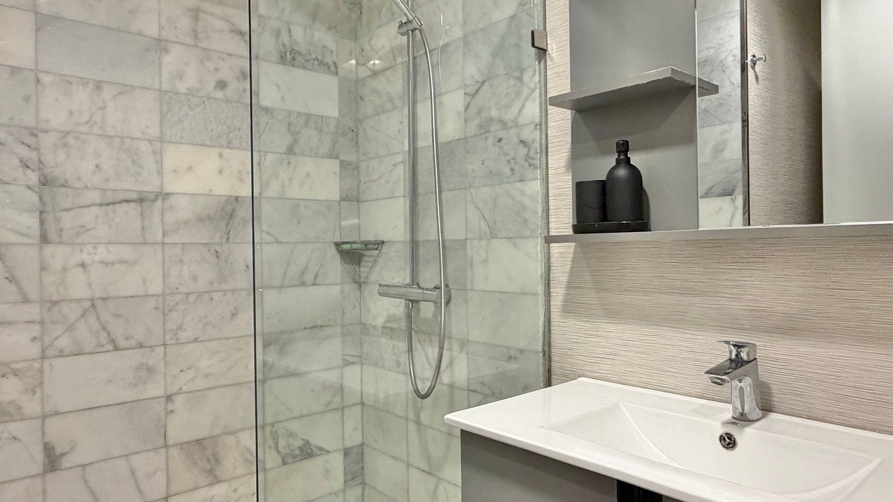 Photo of Bathroom in Yolanda Morales