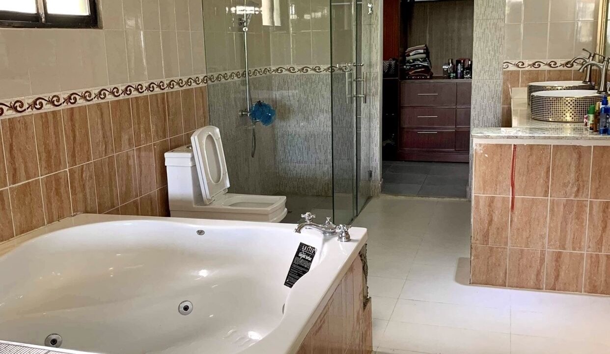 Photo of Bathroom in Ensanche Quisqueya