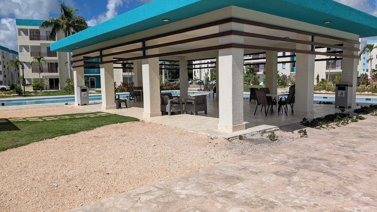 Photo of Outdoor in Veron