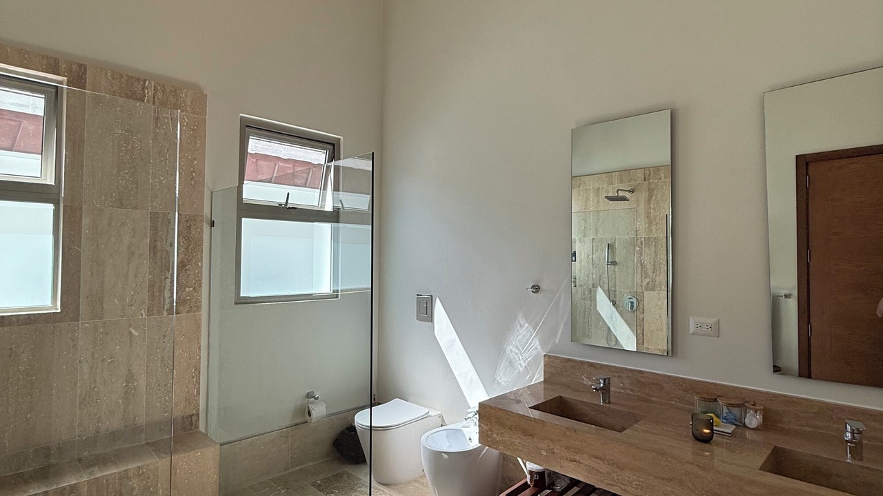Photo of Bathroom in Los Altos
