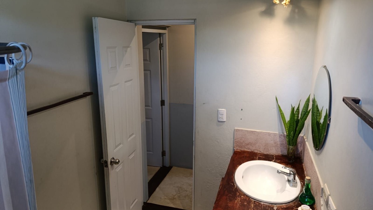 Photo of Bathroom in El Callejon