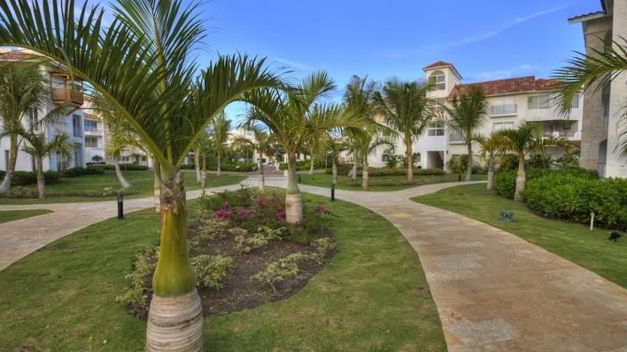 Photo of Others in Dominicus