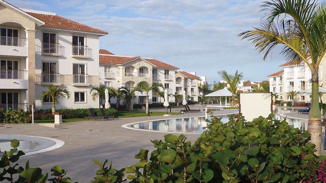Photo of Others in Dominicus