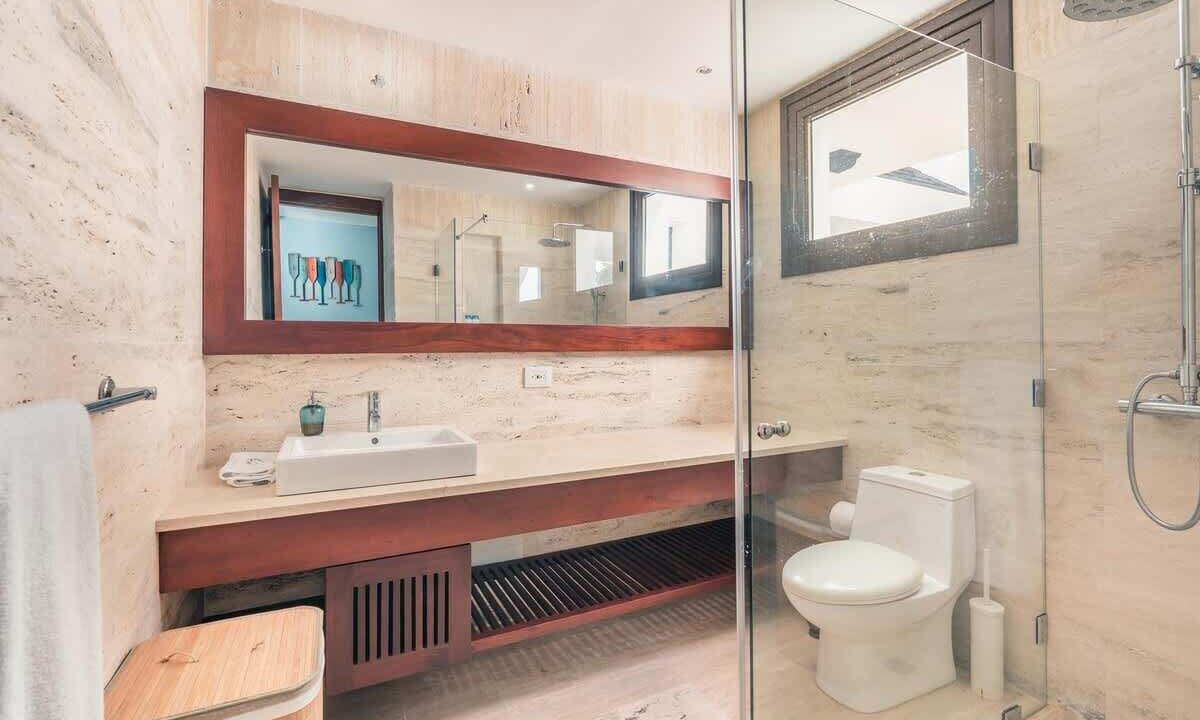 Photo of Bathroom in La Iglesia