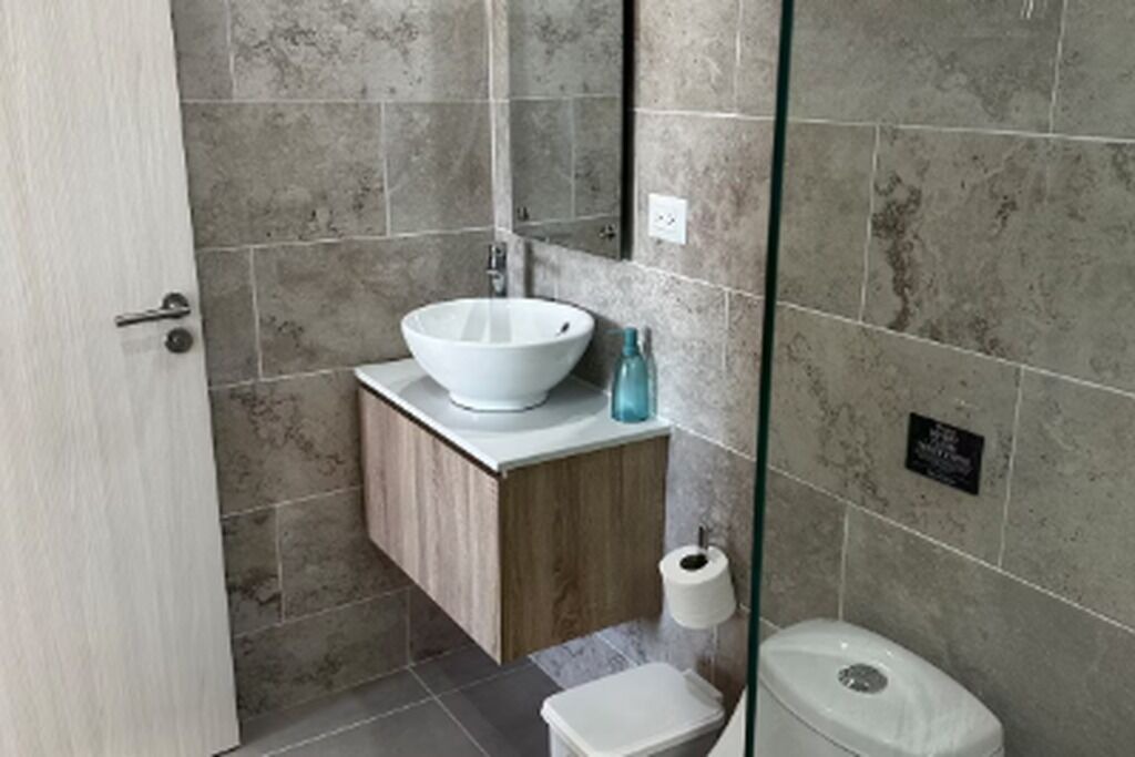 Photo of Bathroom in Veron