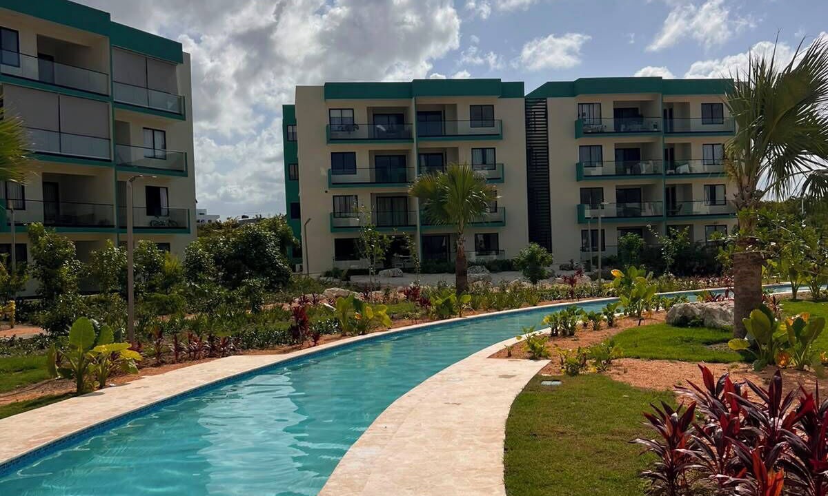 Photo of Outdoor in Veron