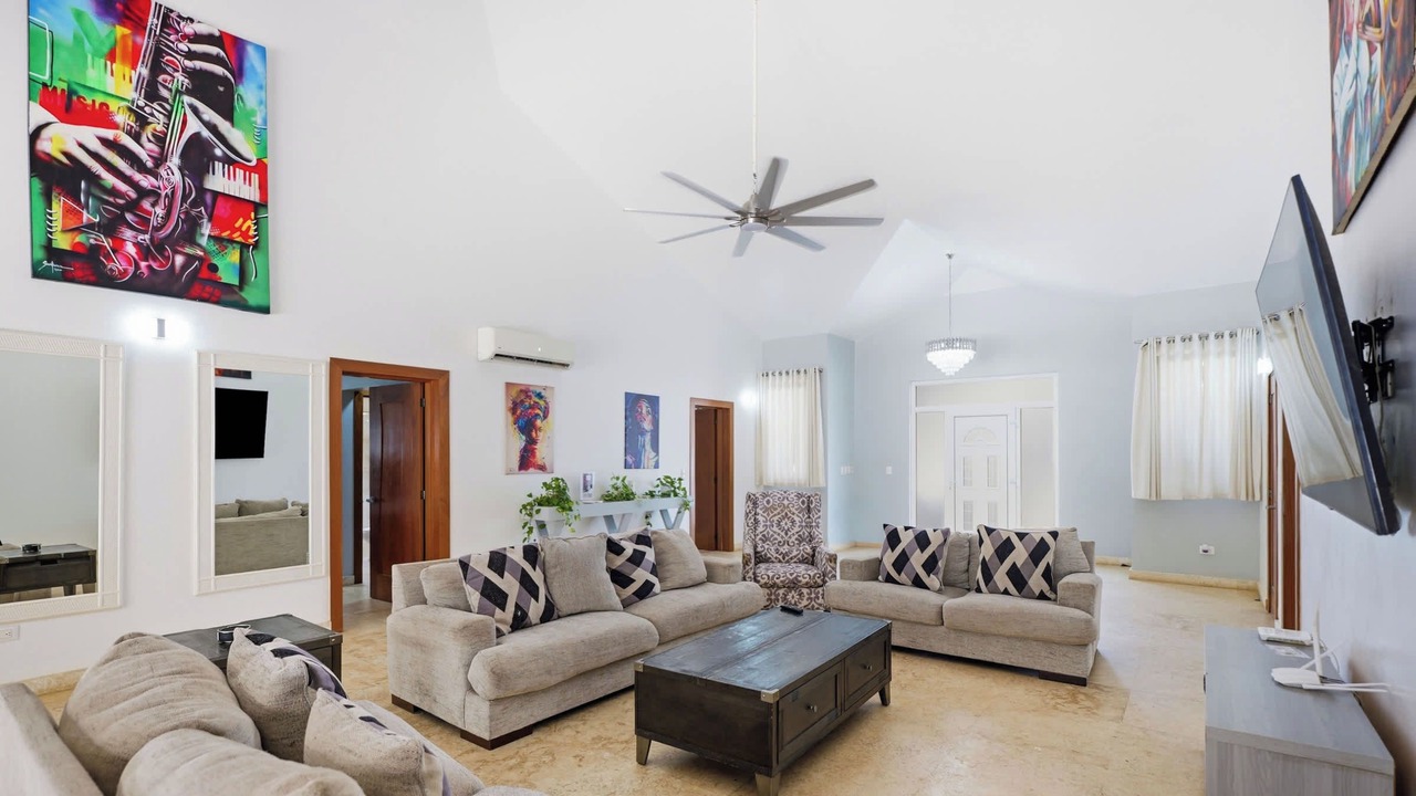 Photo of Livingroom in Urbanizacion Tavarez