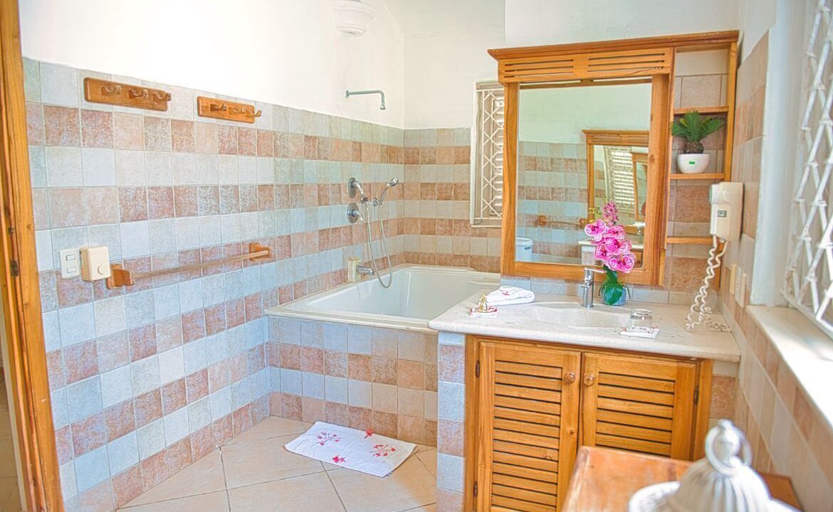 Photo of Bathroom in La Iglesia