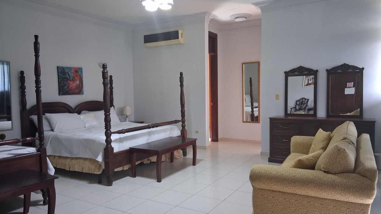Photo of Bedroom in Luperon