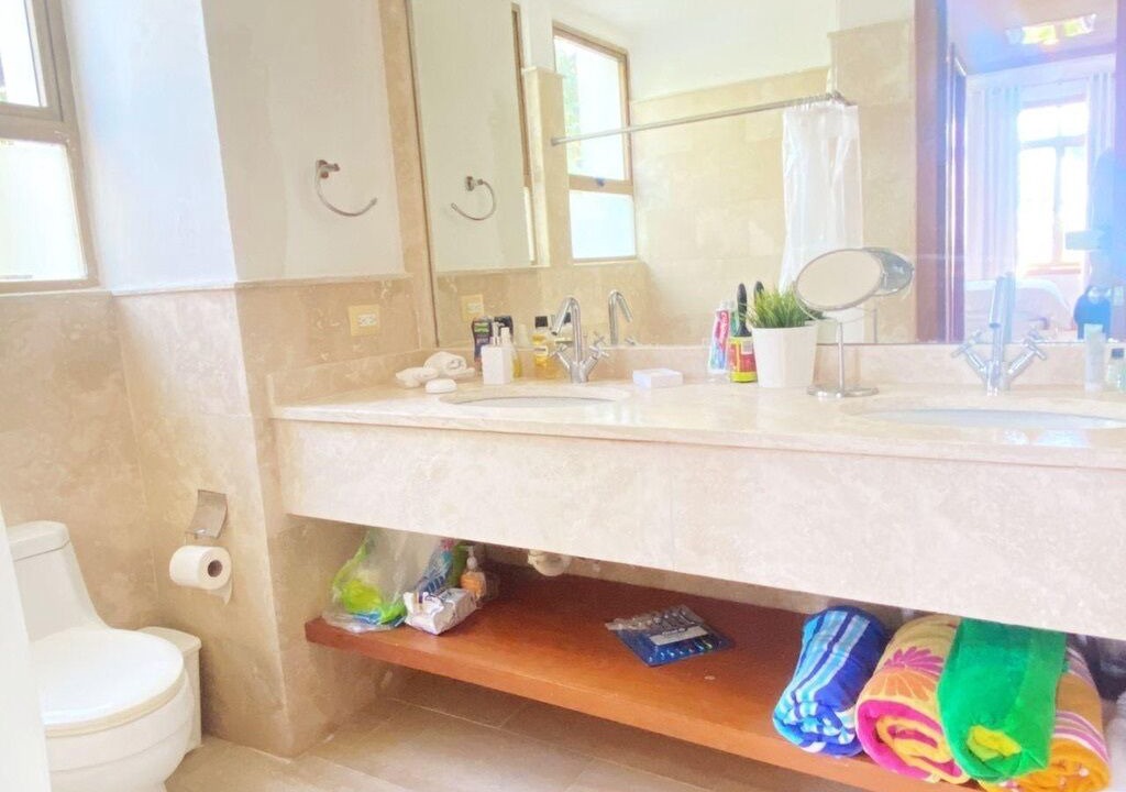 Photo of Bathroom in Los Altos