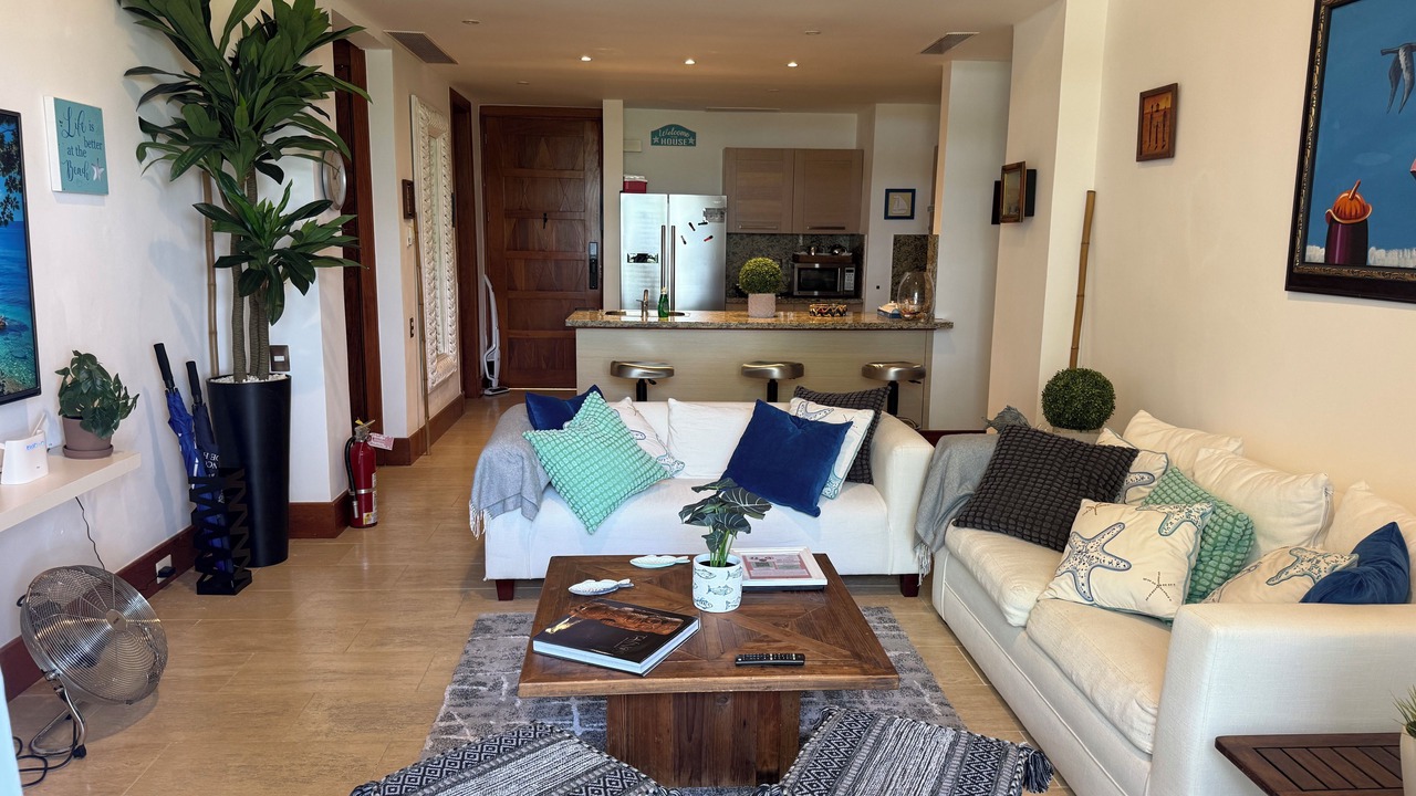 Photo of Livingroom in Los Altos