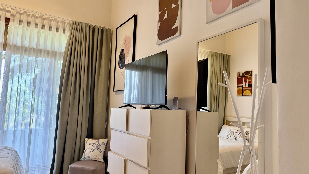 Photo of Bedroom in Los Altos