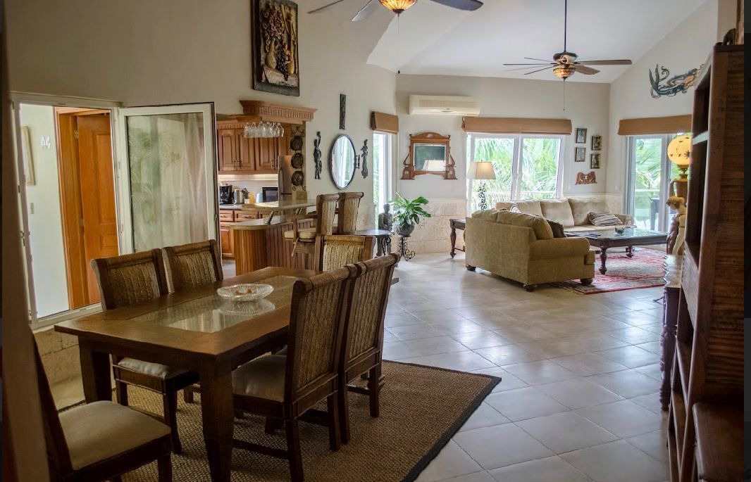 Photo of Livingroom in Playa Chiquita