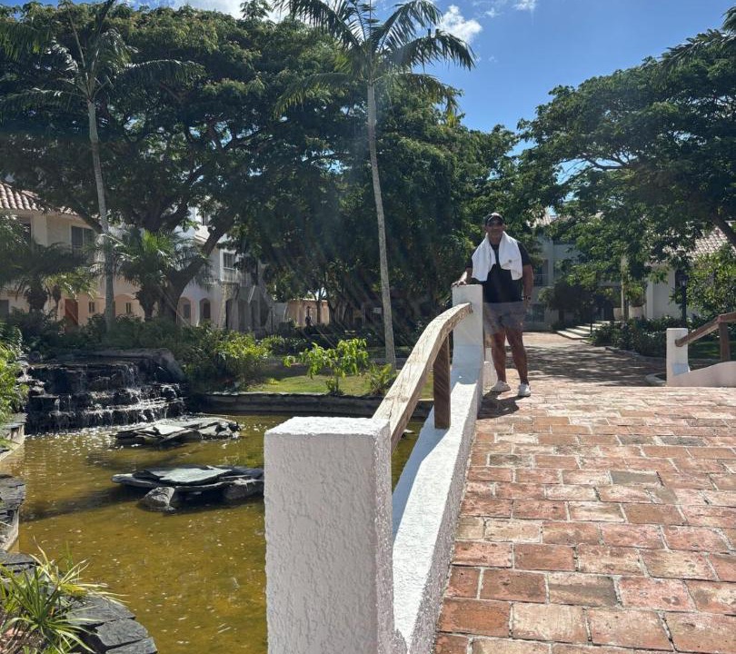 Photo of Others in Dominicus