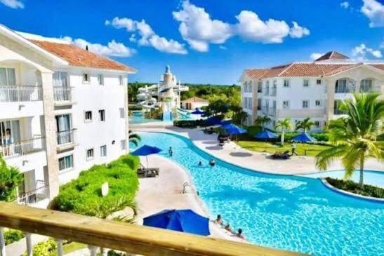 Photo of Others in Dominicus