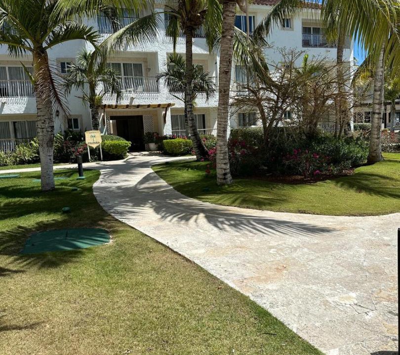 Photo of Others in Dominicus