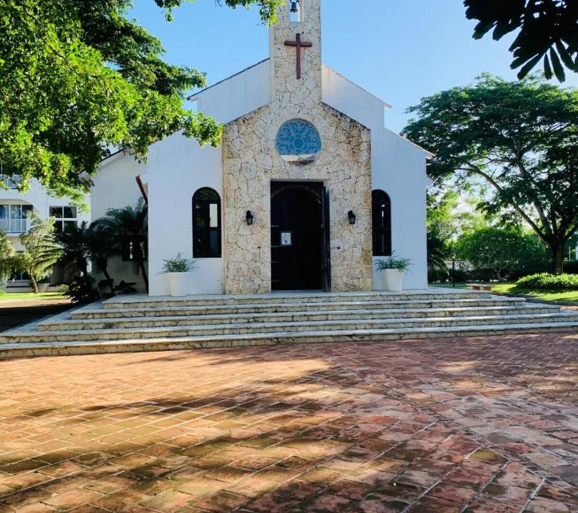 Photo of Others in Dominicus