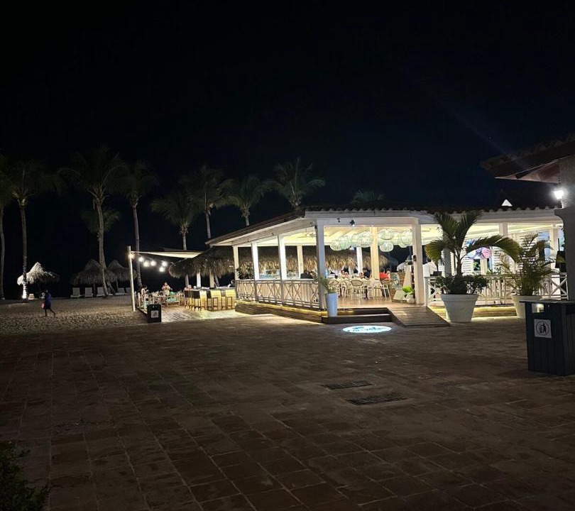 Photo of Others in Dominicus
