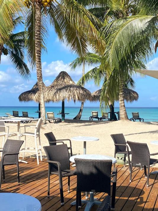 Photo of Others in Dominicus