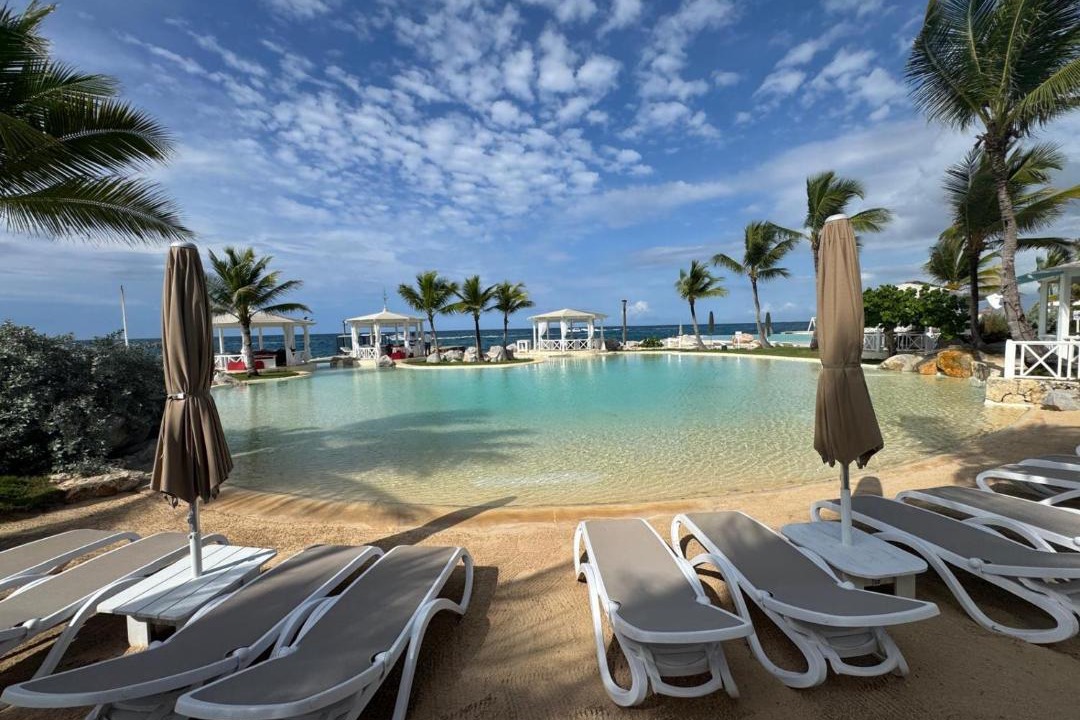 Photo of Others in Dominicus