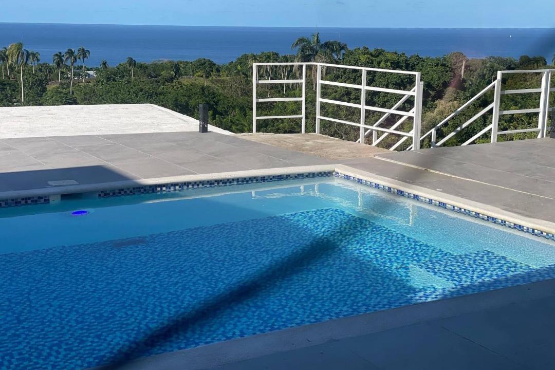 Photo of Others in Abreu