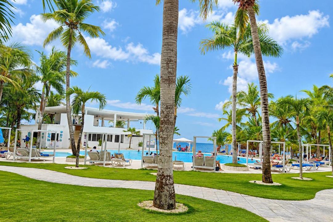Photo of Others in Dominicus