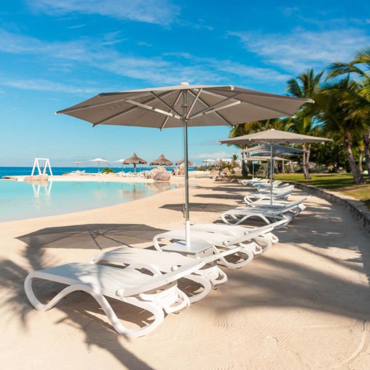 Photo of Others in Dominicus