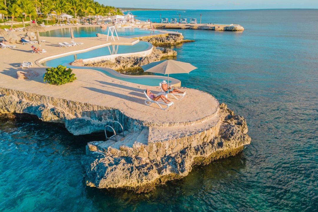 Photo of Others in Dominicus