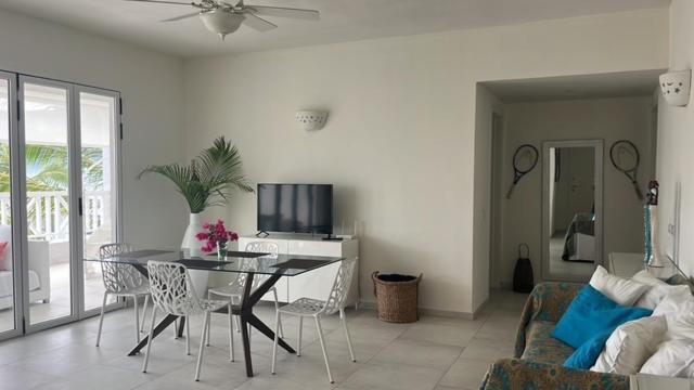 Photo of Others in Dominicus