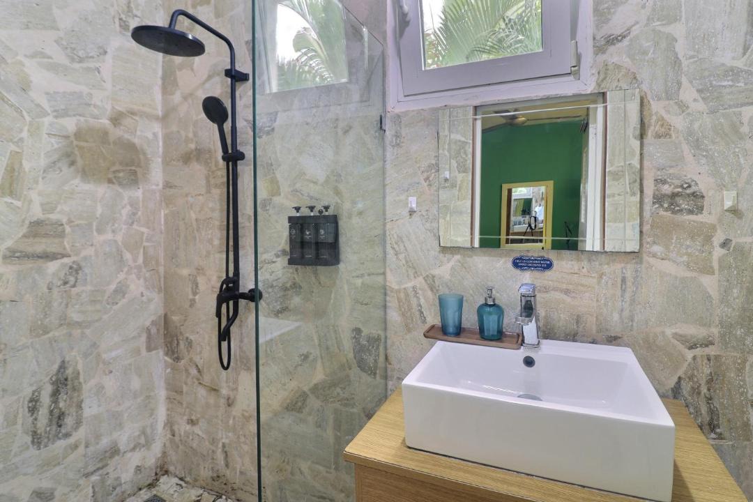 Photo of Bathroom in El Callejon