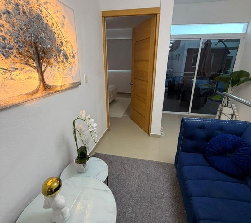 Photo of Others in Prado Oriental