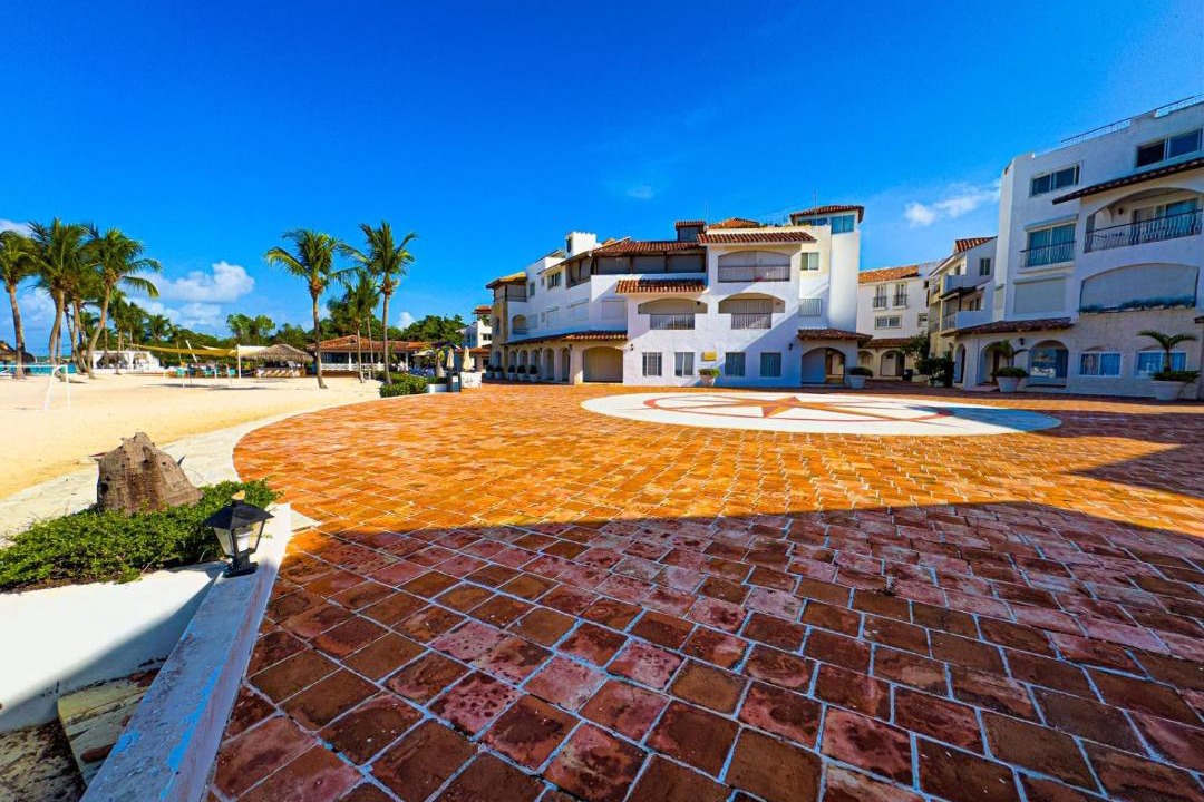 Photo of Others in Dominicus