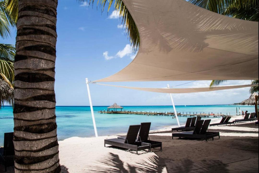 Photo of Others in Dominicus