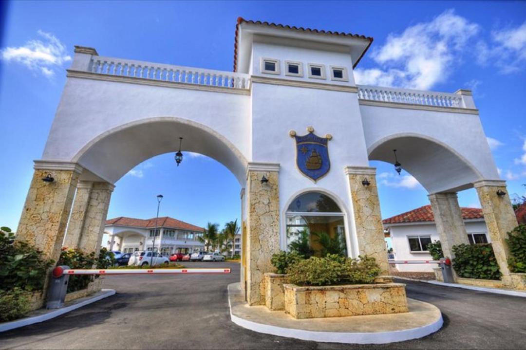 Photo of Others in Dominicus