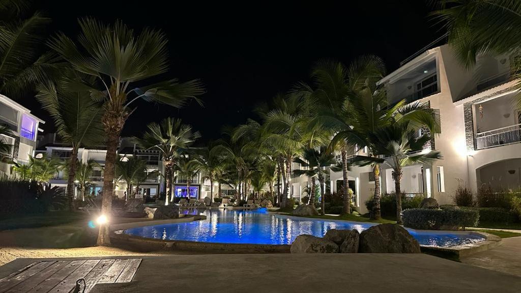Photo of Others in Dominicus