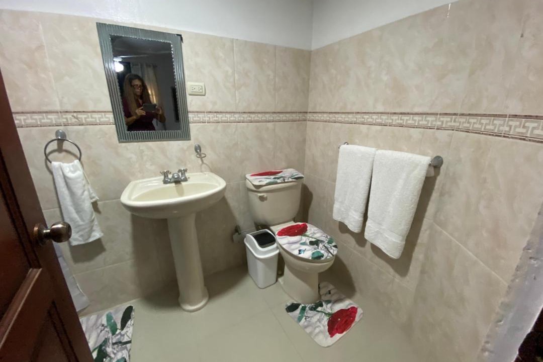 Photo of Bathroom in Guaricano