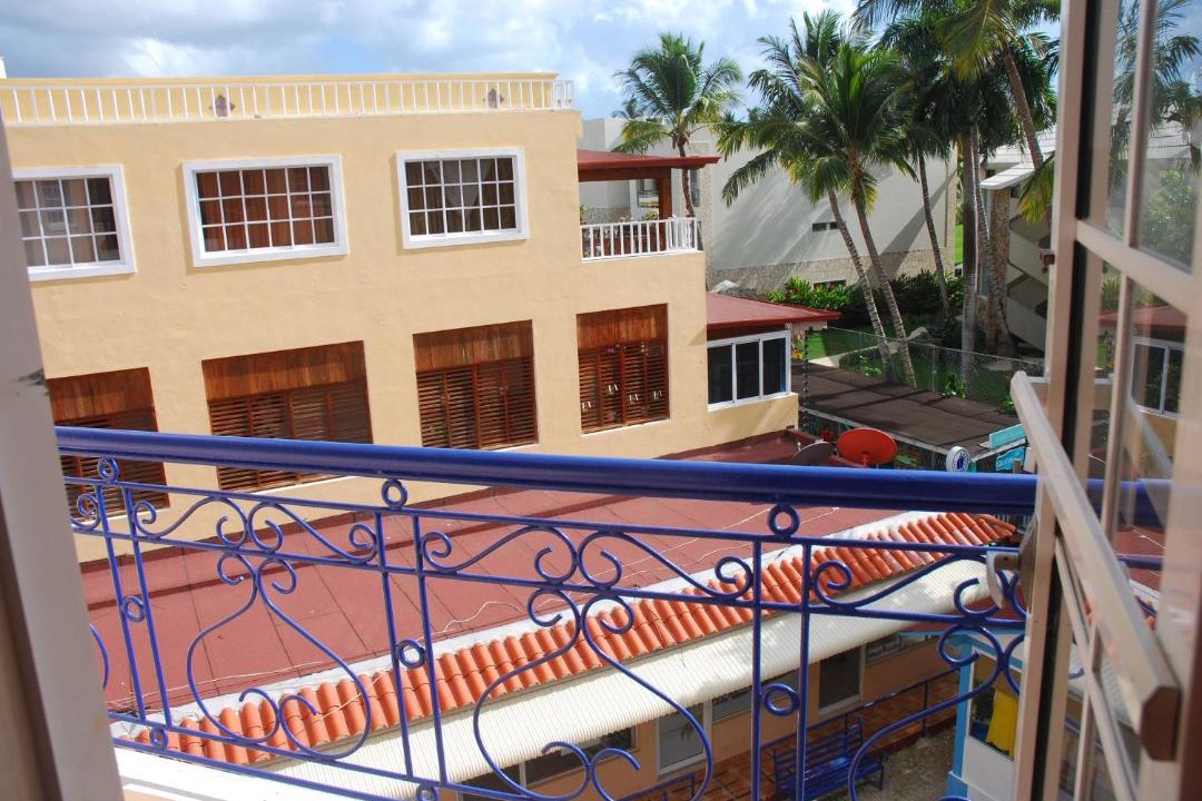 Photo of Others in Dominicus