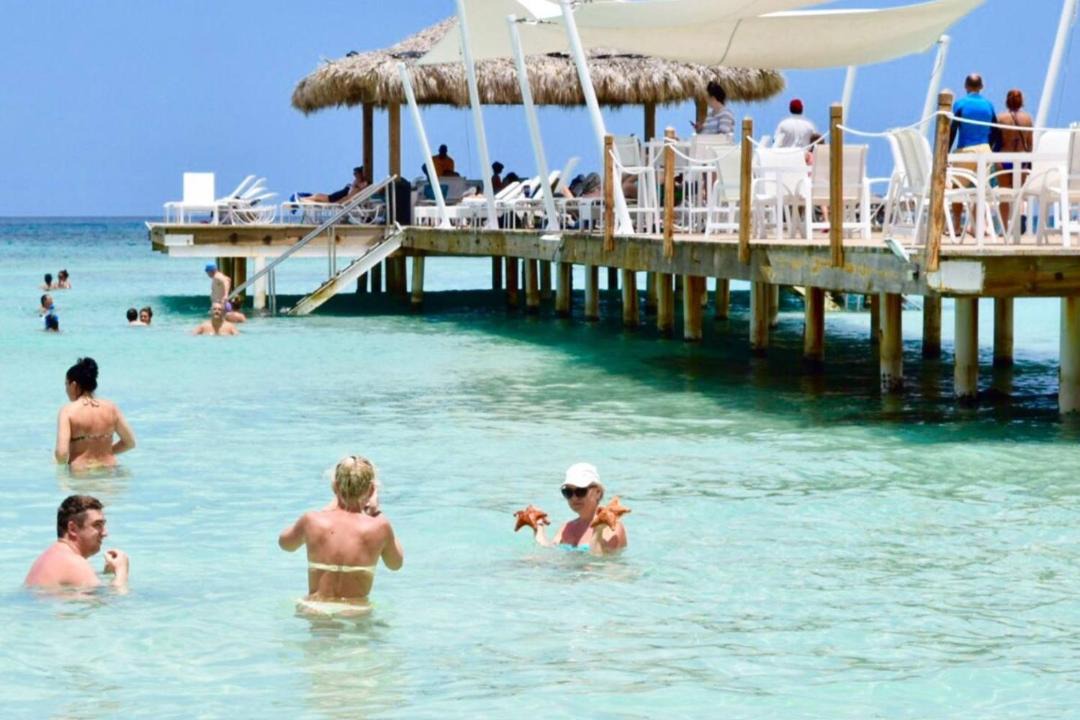 Photo of Others in Dominicus
