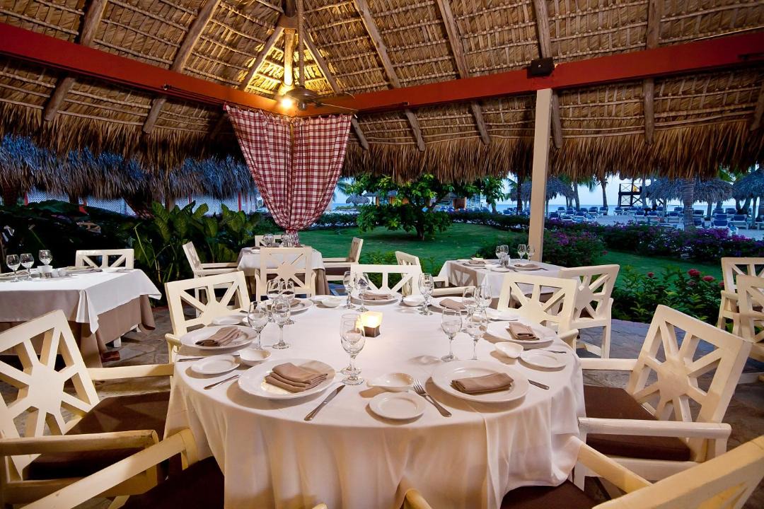 Photo of Others in Dominicus