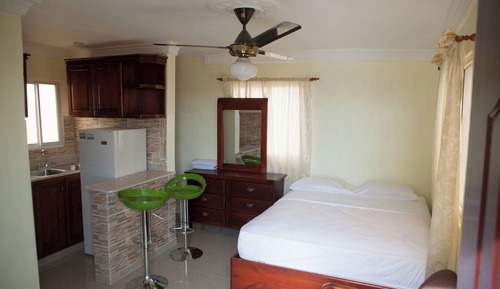 Studio, Kitchenette
