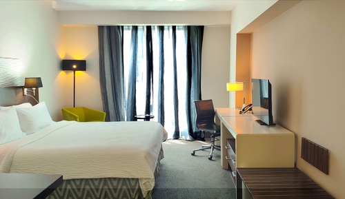 Standard Room, 1 King Bed