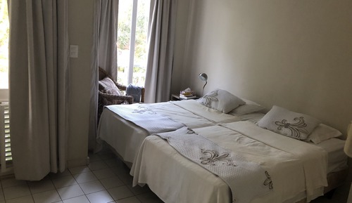 Comfort Condo, Multiple Beds, Non Smoking (411)
