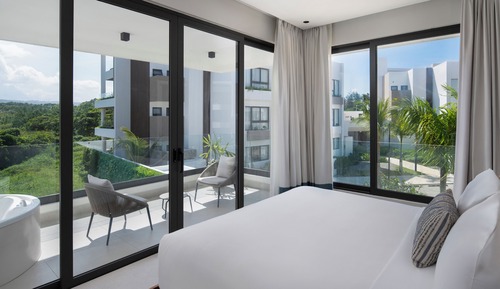 Junior Suite, 1 King Bed with Sofa bed, Balcony